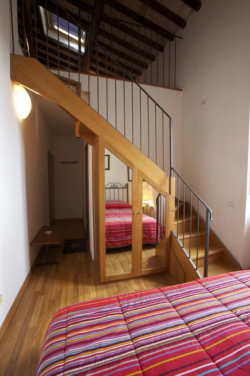 Camere Carli Ассизи Экстерьер фото