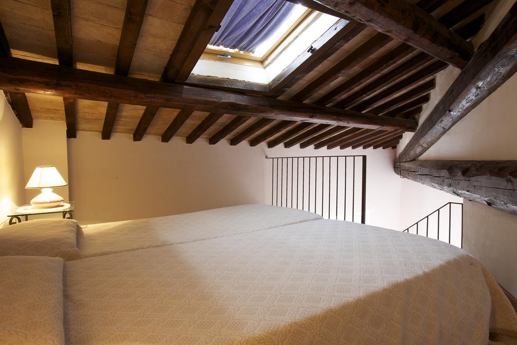 Camere Carli Ассизи Экстерьер фото